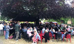 Foto vom Weinfest 2025 auf Schloss Bladenhorst
